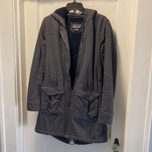 Patagonia Women’s Insulated Prairie Dawn Parka, small, navy